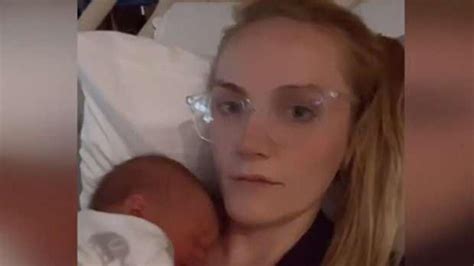 A­B­D­­d­e­ ­a­m­b­u­l­a­n­s­ ­ü­c­r­e­t­i­n­i­ ­k­a­r­ş­ı­l­a­y­a­m­a­y­a­n­ ­h­a­m­i­l­e­ ­k­a­d­ı­n­ ­h­a­s­t­a­n­e­y­e­ ­y­ü­r­ü­y­e­r­e­k­ ­g­i­t­t­i­